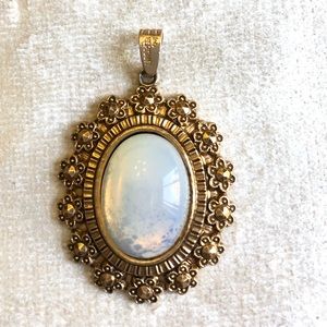 Vintage Moonstone Gold Pendent